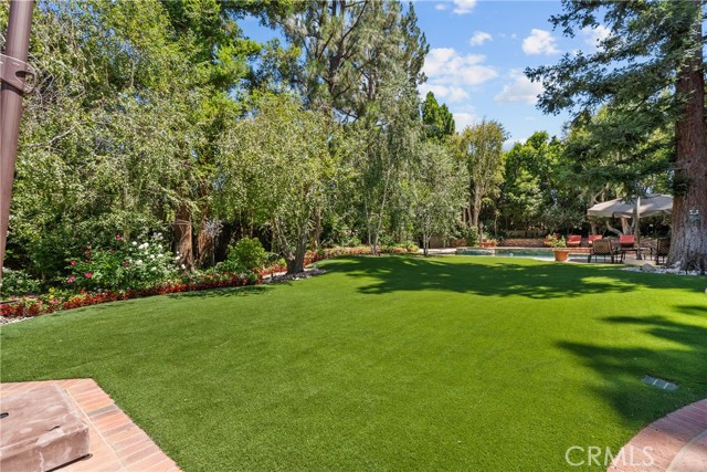 19222 Mayall Street, Northridge CA: https://media.crmls.org/medias/c3adaefc-9807-454b-8da6-533f0af4192c.jpg