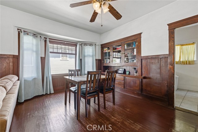 608 E Main Street, Santa Paula CA: https://media.crmls.org/medias/c3aea9b8-fef2-4b6c-be9d-ecbc87579a25.jpg
