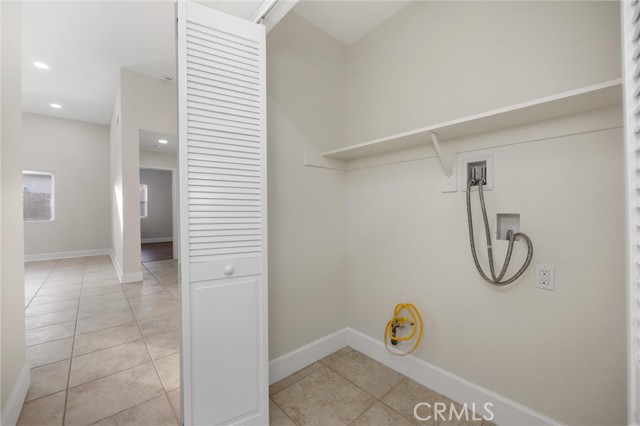 Detail Gallery Image 37 of 43 For 5005 Rogue Water Ct, Bakersfield,  CA 93313 - 3 Beds | 2 Baths