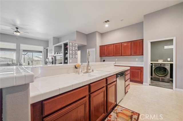 Detail Gallery Image 10 of 32 For 8959 Wedgewood Ct, Hesperia,  CA 92344 - 4 Beds | 3 Baths