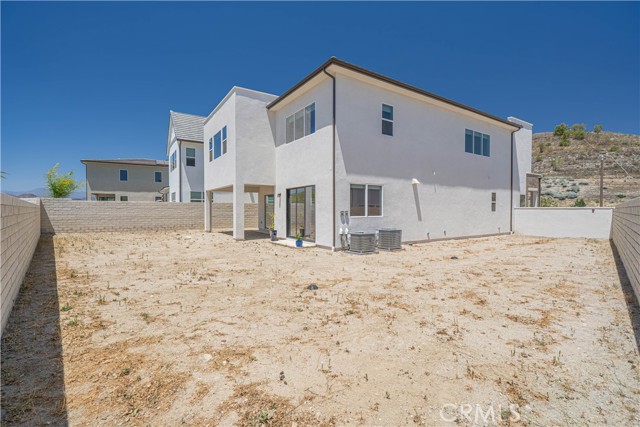 27871 Screenplay Place, Valencia CA: https://media.crmls.org/medias/c3b07de5-1019-4c74-a630-70d5089bb0d5.jpg