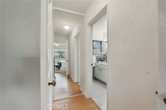 5179 Village, Los Angeles CA: https://media.crmls.org/medias/c3b0eb68-08d0-47bd-a512-7e3406ffaec3.jpg