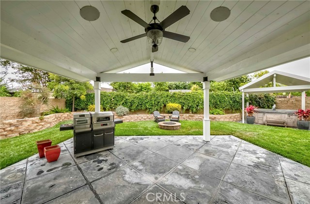 10252 Lorraine Lane, Cypress CA: https://media.crmls.org/medias/c3b1a3b9-16d7-4e46-8d75-5deb0236988f.jpg
