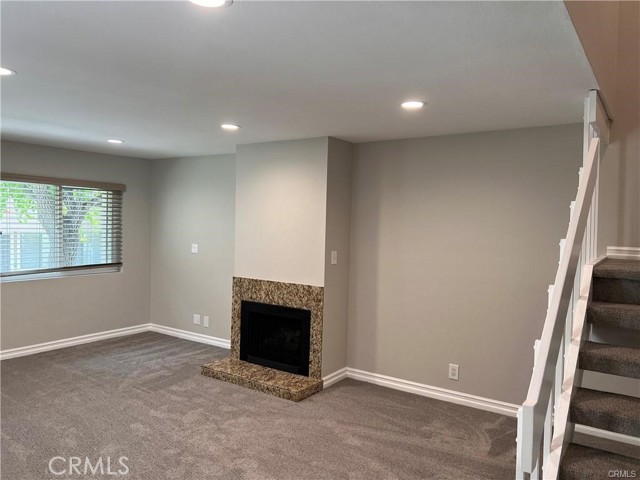 Detail Gallery Image 5 of 16 For 5 Moonrise Court, Newport Beach,  CA 92663 - 3 Beds | 2/1 Baths
