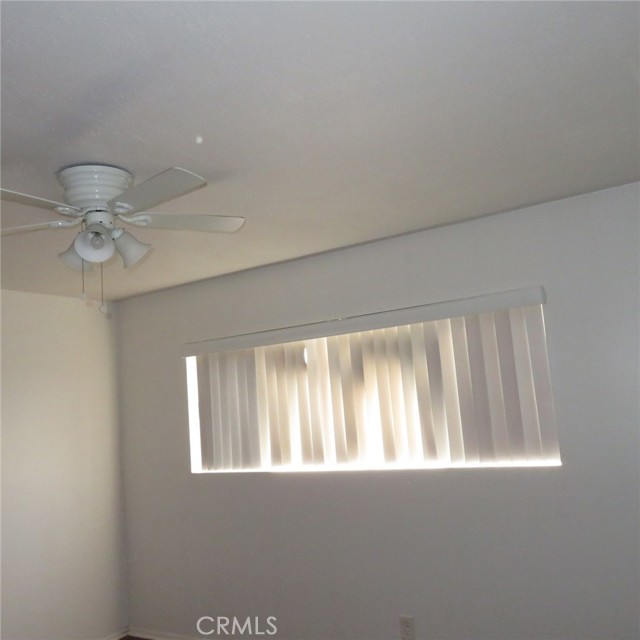 545 Chestnut Avenue, Long Beach CA: https://media.crmls.org/medias/c3b22455-9584-46ea-ba20-117e9292025b.jpg