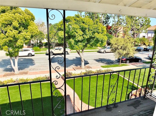 Detail Gallery Image 19 of 27 For 259 Roycroft Ave, Long Beach,  CA 90803 - 3 Beds | 2 Baths