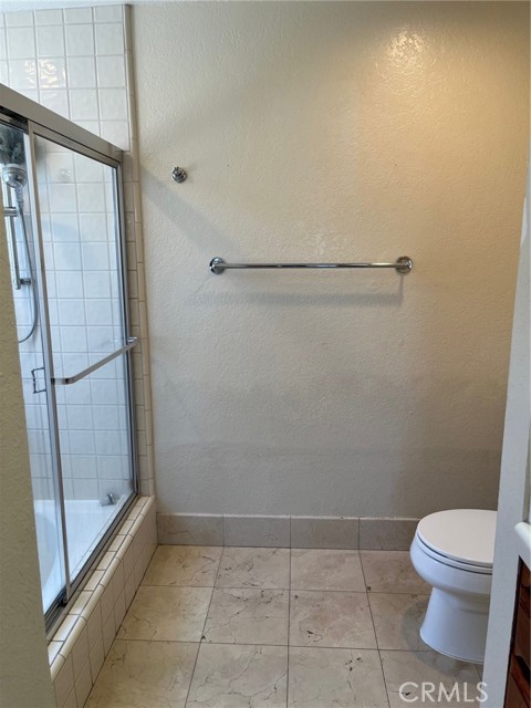 Detail Gallery Image 24 of 39 For 24314 Cruise Circle Dr, Canyon Lake,  CA 92587 - 3 Beds | 3 Baths