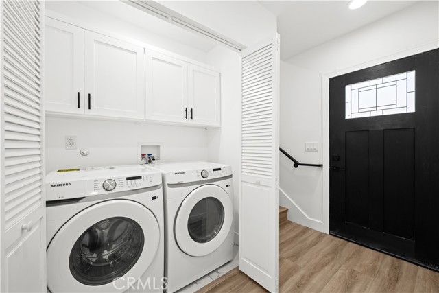 Detail Gallery Image 35 of 35 For 6700 Kester Ave, Van Nuys,  CA 91405 - 5 Beds | 4 Baths