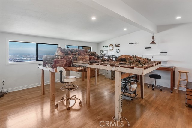 3300 Crownview Drive, Rancho Palos Verdes CA: https://media.crmls.org/medias/c3b6237b-3f14-4b78-83e1-f8567a074d2d.jpg