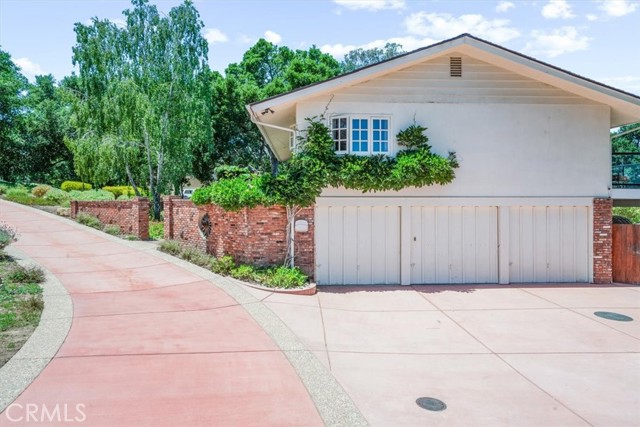 2355 Lake Marie Drive, Santa Maria CA: https://media.crmls.org/medias/c3b72af0-d51f-40a4-a059-bed907708426.jpg