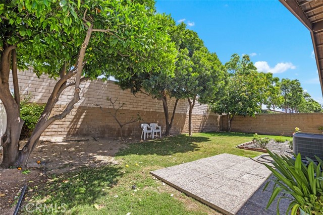 2155 Barclay Court, Santa Ana CA: https://media.crmls.org/medias/c3b78b9c-8b88-4158-96c6-de6b0e0efcb4.jpg
