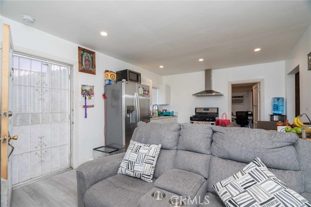 Image 19 of 48 For 1314 Helen Drive