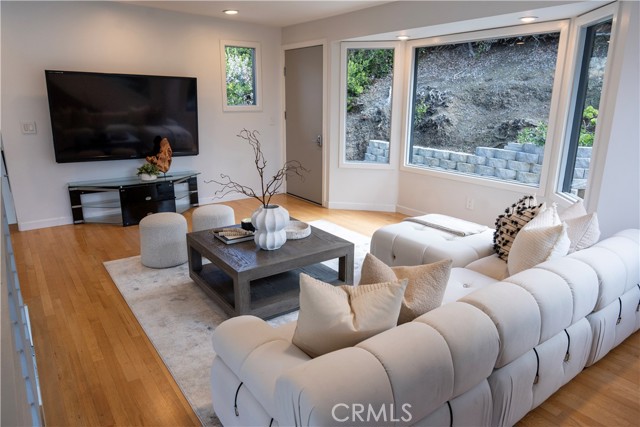 Detail Gallery Image 24 of 40 For 901 Summit Dr, Laguna Beach,  CA 92651 - 4 Beds | 3 Baths