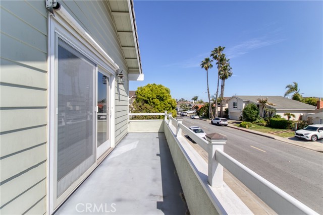 4317 Candleberry, Seal Beach CA: https://media.crmls.org/medias/c3b8a7b5-bbcf-4db5-9618-915917182357.jpg