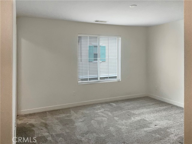 Detail Gallery Image 10 of 26 For 464 N Glenwood Ave, Rialto,  CA 92376 - 3 Beds | 2/1 Baths