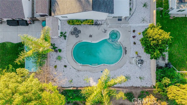 Detail Gallery Image 4 of 59 For 7567 Sunstone, Rancho Cucamonga,  CA 91730 - 3 Beds | 2 Baths