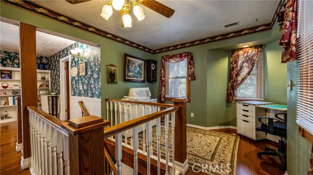 Detail Gallery Image 31 of 50 For 24083 Cresta Dr, Crestline,  CA 92325 - 4 Beds | 2/1 Baths