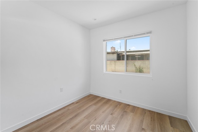 18656 Runnymede Street, Reseda CA: https://media.crmls.org/medias/c3ba2e76-6ec9-42af-918b-11303d7d3c63.jpg
