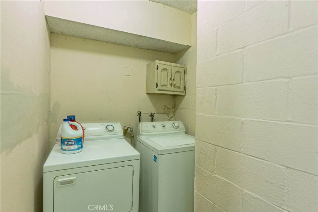 https://media.crmls.org/medias/c3baaf65-aaae-48ac-84b9-a474cab9caa4.jpg?preset=X-Large