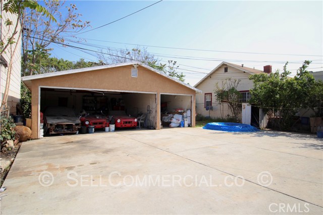 3825 E Cesar E Chavez Avenue