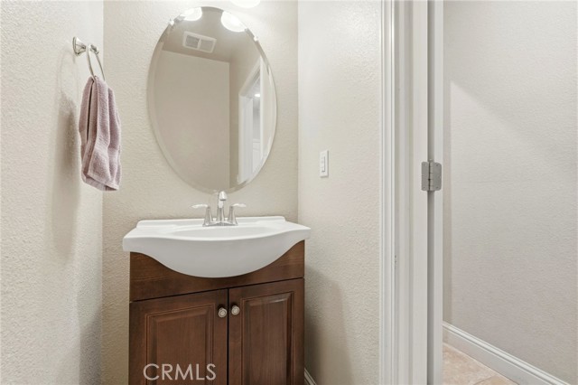 Detail Gallery Image 15 of 57 For 3725 W Clinton, Visalia,  CA 93291 - 4 Beds | 2/1 Baths