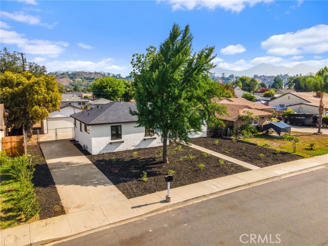 Detail Gallery Image 7 of 42 For 1433 Ashport St, Pomona,  CA 91768 - 3 Beds | 2 Baths