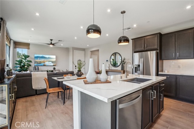 Detail Gallery Image 10 of 32 For 6346 Moonfire Ln, Fontana,  CA 92336 - 4 Beds | 2/1 Baths