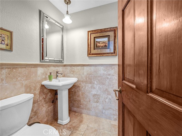 Detail Gallery Image 8 of 21 For 5425 Brentwood Pl, Yorba Linda,  CA 92887 - 4 Beds | 2/1 Baths