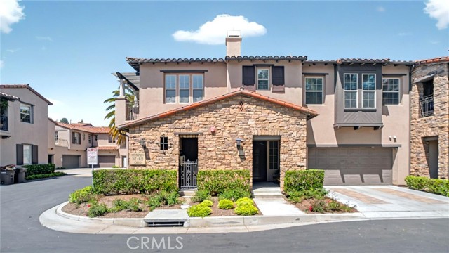 Detail Gallery Image 1 of 18 For 31 Mandria, Newport Coast,  CA 92657 - 2 Beds | 2 Baths