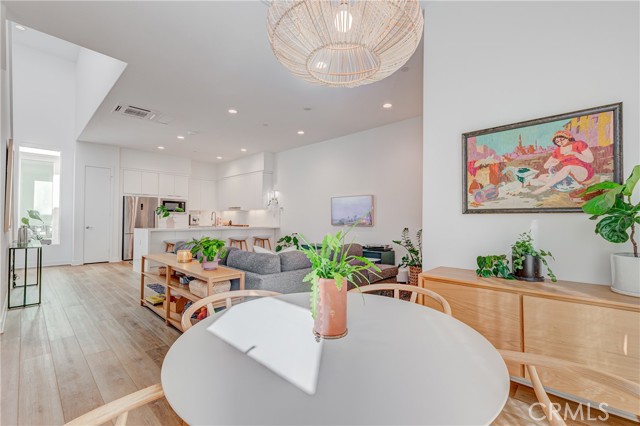 10913 Otsego Street photo 6