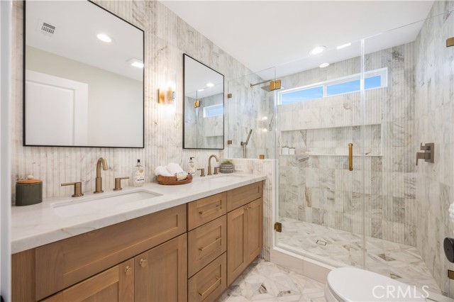 25652 Cervantes Lane, Mission Viejo CA: https://media.crmls.org/medias/c3c0701c-7982-4ac5-ad72-06a77172d39f.jpg