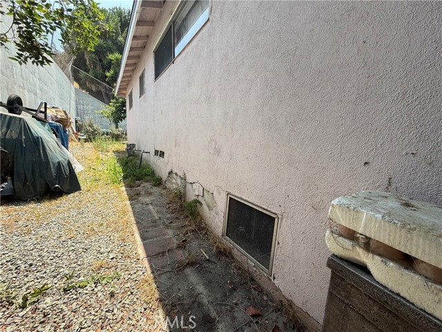 4041 Eagle Street, Los Angeles CA: https://media.crmls.org/medias/c3c07f78-8ebc-403e-b607-803c754736e5.jpg
