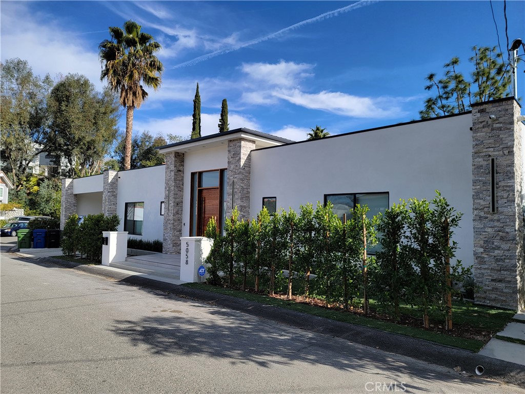 5058 Marmol Drive, Woodland Hills, CA 91364