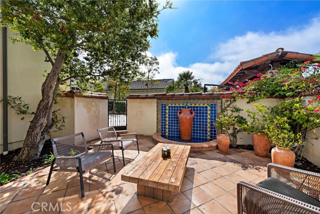 1 Overlook Drive, Ladera Ranch CA: https://media.crmls.org/medias/c3c14db2-5b4b-4f9b-90d9-ef555f6aca58.jpg