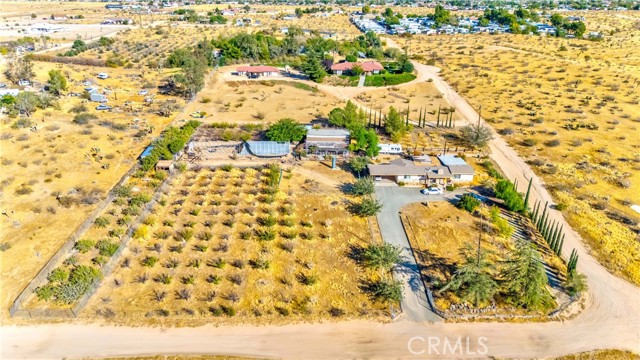 Detail Gallery Image 1 of 31 For 11507 Savage Ln, Apple Valley,  CA 92308 - 2 Beds | 2 Baths