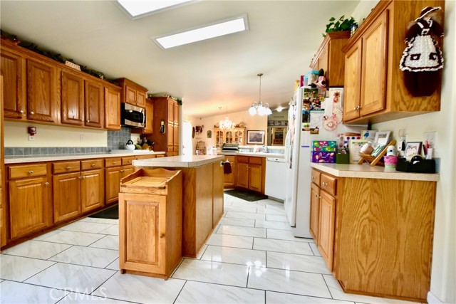 38727 State Highway 96, Klamath River CA: https://media.crmls.org/medias/c3c27e6f-9814-458c-b6b4-b41da2fd4f11.jpg