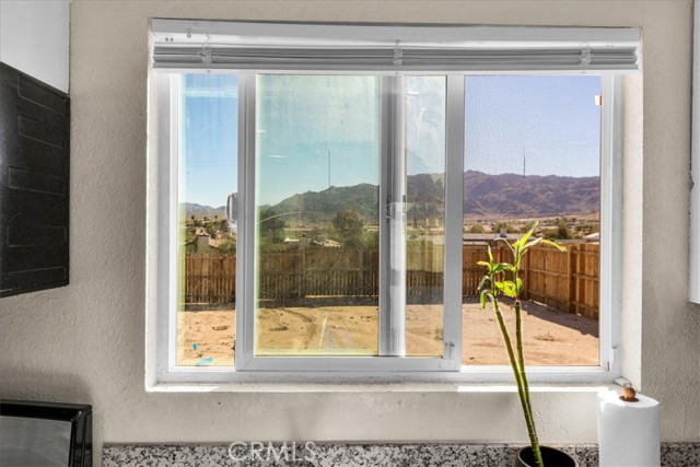 Detail Gallery Image 10 of 43 For 73605 Sunnyslope, Twentynine Palms,  CA 92277 - 2 Beds | 1 Baths