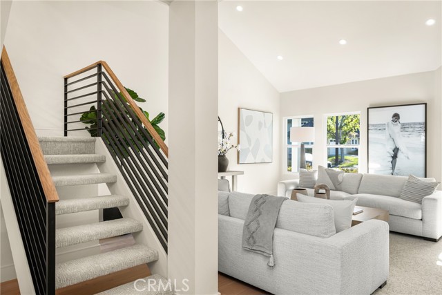 Detail Gallery Image 8 of 60 For 11 Thunder Trl #6,  Irvine,  CA 92614 - 4 Beds | 2/1 Baths