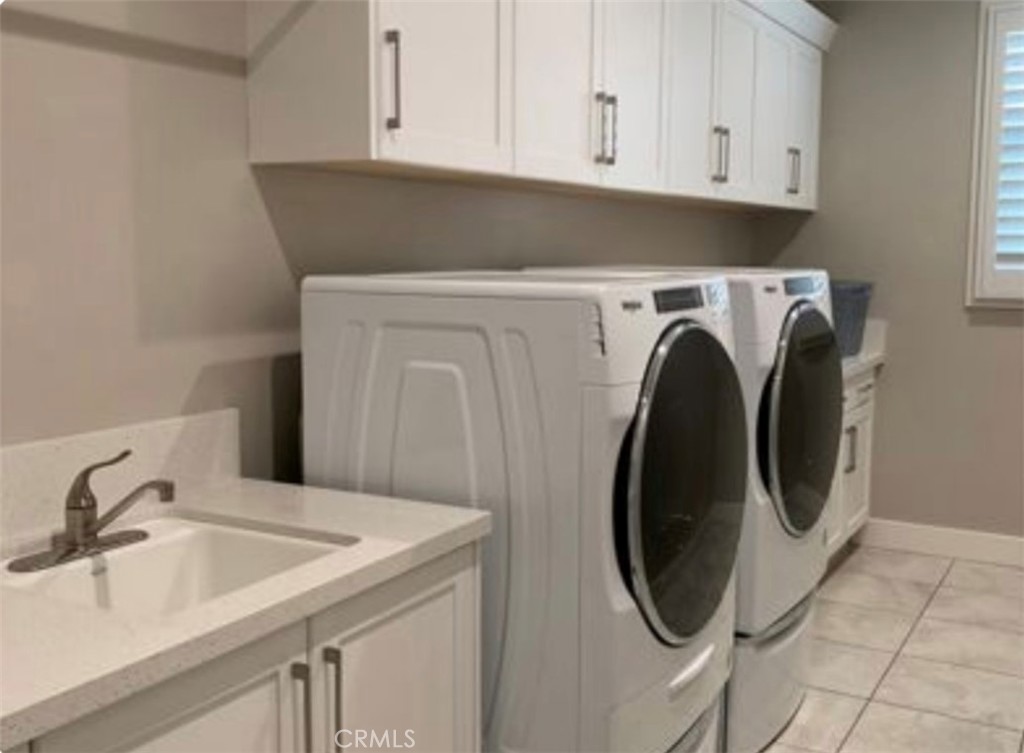 https://media.crmls.org/medias/c3c3d561-fc4a-4d81-b41c-057c5a7e8eee.jpg?preset=X-Large