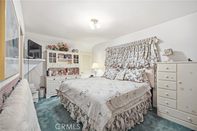 Detail Gallery Image 14 of 38 For 2072 Coldwater Canyon, Beverly Hills,  CA 90210 - 4 Beds | 4/1 Baths