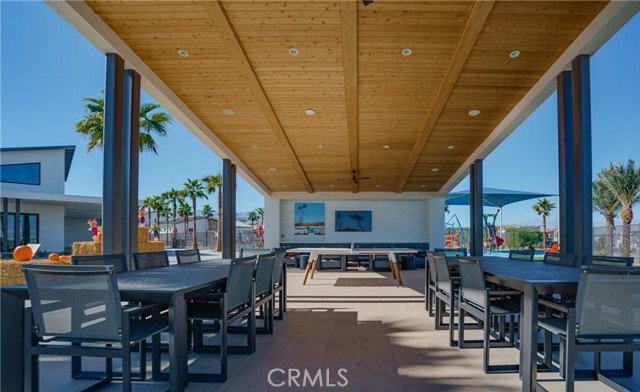 75138 Aldrich, Palm Desert CA: https://media.crmls.org/medias/c3c48967-7f8b-45af-9bc7-a396961c5650.jpg
