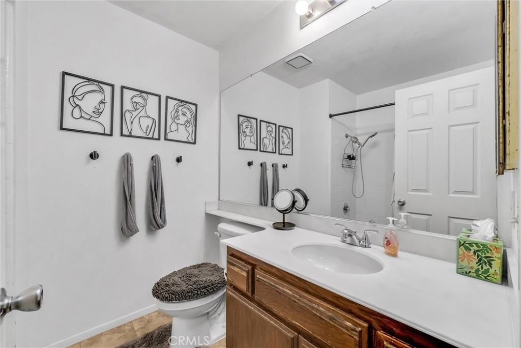 MLS #OC25257068 image #17