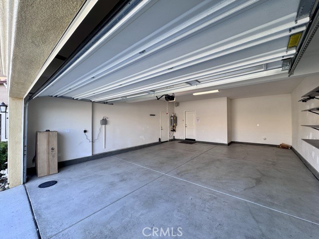 https://media.crmls.org/medias/c3c59457-ace2-4dce-88ea-fe86be621d22.jpg?preset=X-Large
