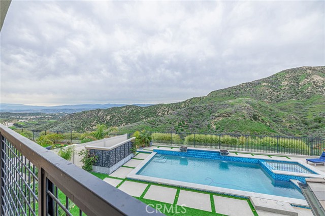 Detail Gallery Image 27 of 67 For 25035 Hidden Willow, Canyon Country,  CA 91387 - 5 Beds | 4 Baths