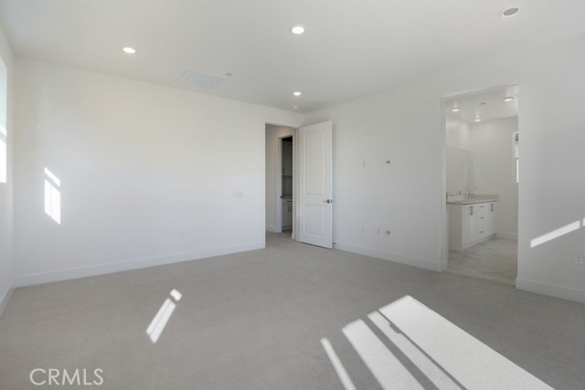 673 Beacon, Irvine CA: https://media.crmls.org/medias/c3c5ea71-d499-4bfa-8771-bd716ac464bd.jpg