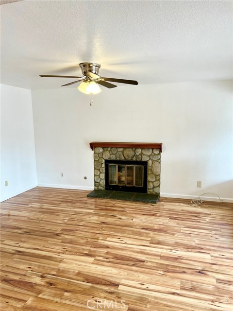 Detail Gallery Image 6 of 26 For 1119 W Morgan, Rialto,  CA 92376 - 4 Beds | 2/1 Baths