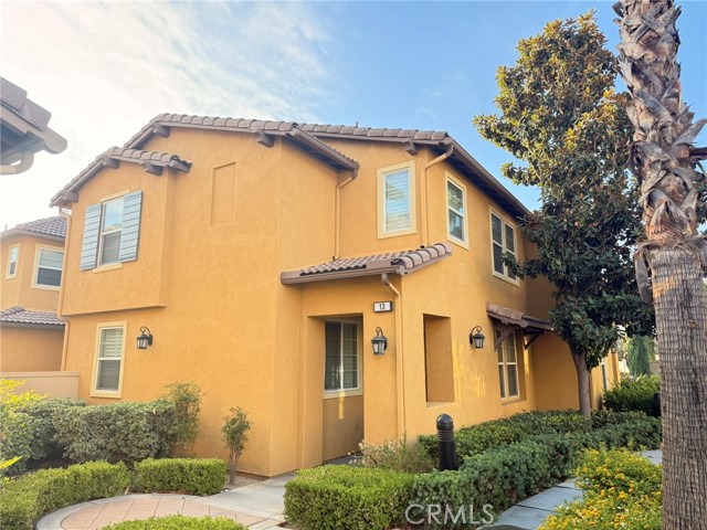 8090 Cornwall Court, Rancho Cucamonga CA: https://media.crmls.org/medias/c3c7154c-2711-49fa-b156-94384cb43f6f.jpg
