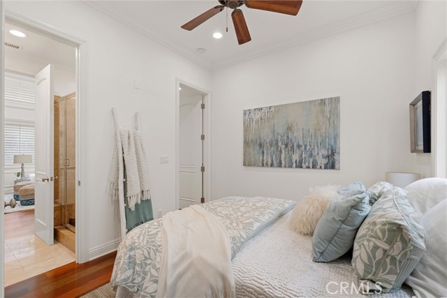 2000 Walnut Avenue, Manhattan Beach CA: https://media.crmls.org/medias/c3c742e4-5476-4e29-8d66-c54301d956e4.jpg