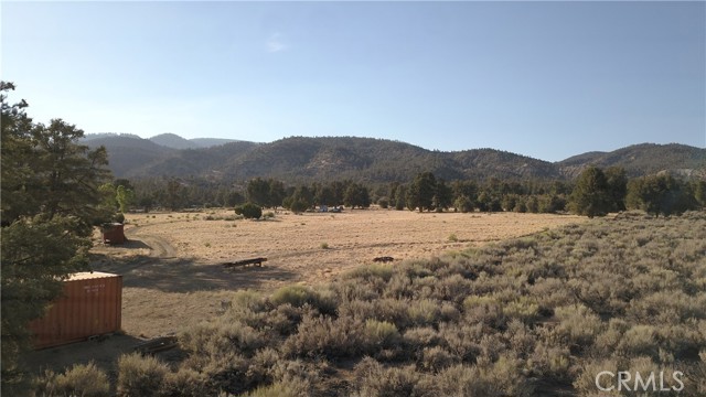 16469 Curtis Trail, Frazier Park CA: https://media.crmls.org/medias/c3c754c8-39d3-4ab8-9e8c-cbca24d5e53f.jpg