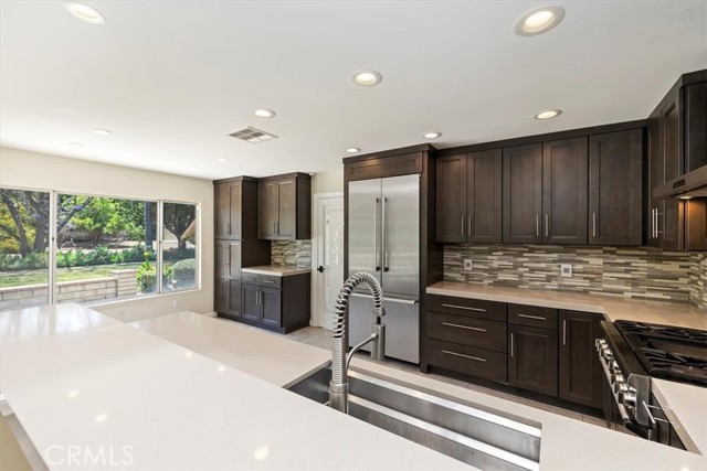 10854 Beltramo Circle, Riverside CA: https://media.crmls.org/medias/c3c76781-84ae-4864-849b-c9b0c6e77773.jpg